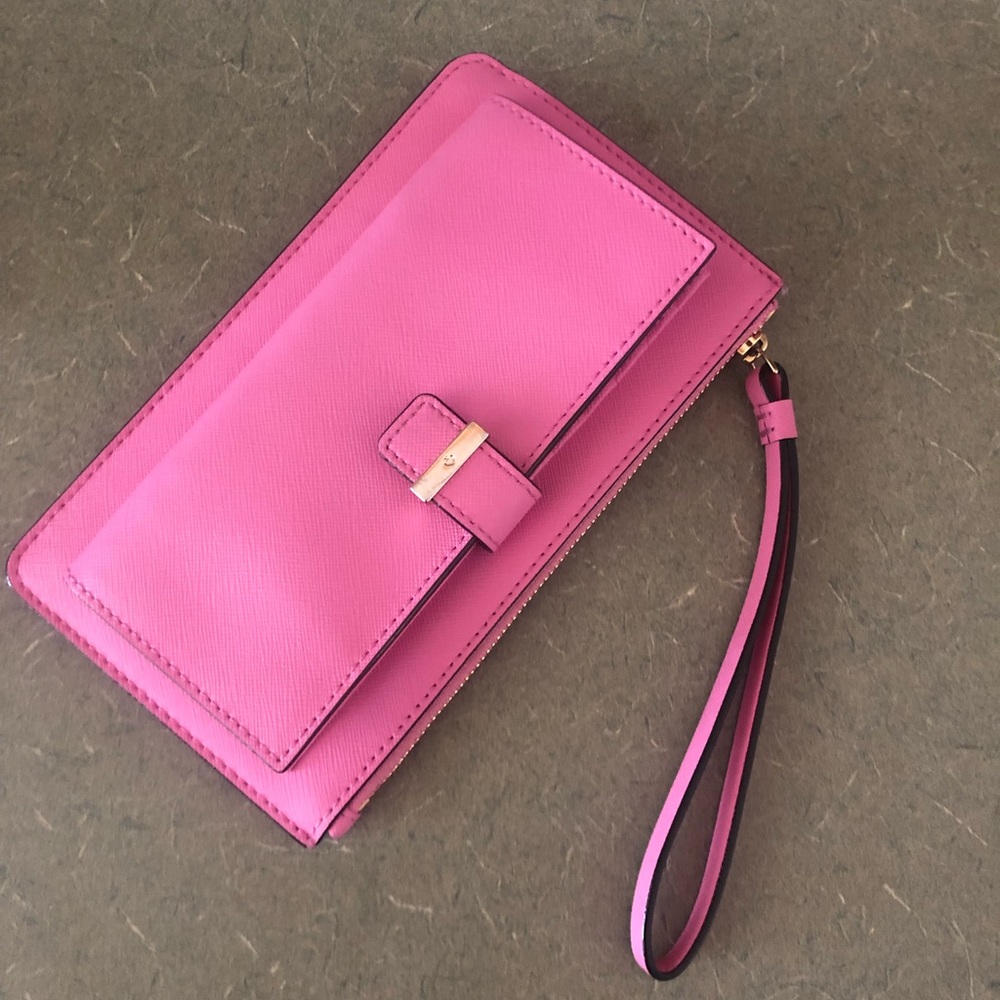 Kate spade wristlet